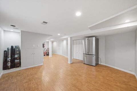 Tiny photo for 6057 N Tripp Avenue, Chicago, IL 60646 (MLS # 12656754)