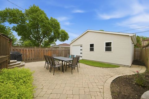 Tiny photo for 6057 N Tripp Avenue, Chicago, IL 60646 (MLS # 12656754)