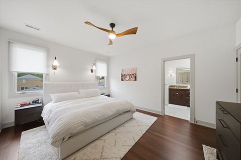 Tiny photo for 6057 N Tripp Avenue, Chicago, IL 60646 (MLS # 12656754)