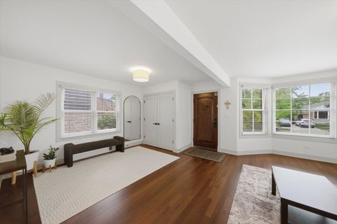 Tiny photo for 6057 N Tripp Avenue, Chicago, IL 60646 (MLS # 12656754)