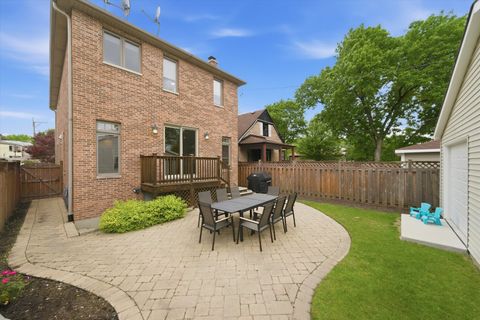 Tiny photo for 6057 N Tripp Avenue, Chicago, IL 60646 (MLS # 12656754)