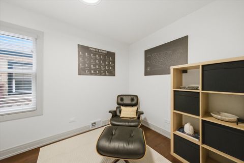 Tiny photo for 6057 N Tripp Avenue, Chicago, IL 60646 (MLS # 12656754)