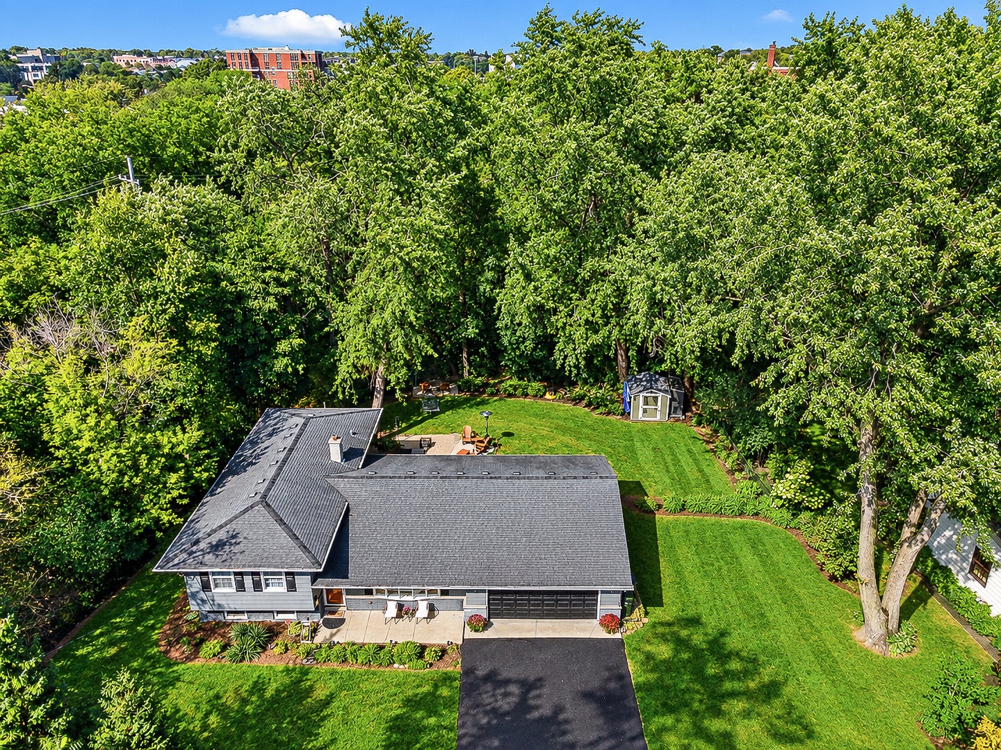 21 E Hillside Road