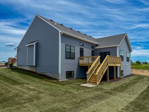 Tiny photo for 6709 Faiths Way, Bettendorf, IA 52722 (MLS # 12697216)