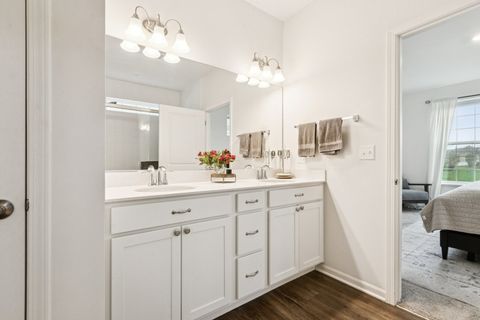 Tiny photo for 1053 Honey Locust Drive, Crystal Lake, IL 60012 (MLS # 12613687)