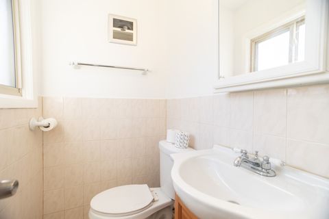 Tiny photo for 551 CARLYSLE Drive #2, Clarendon Hills, IL 60514 (MLS # 12510097)