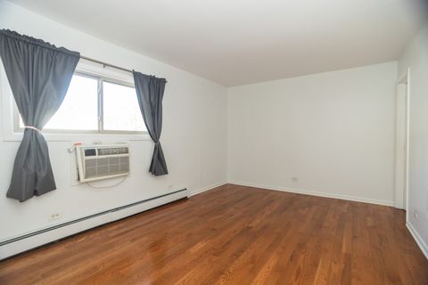 Tiny photo for 551 CARLYSLE Drive #2, Clarendon Hills, IL 60514 (MLS # 12510097)