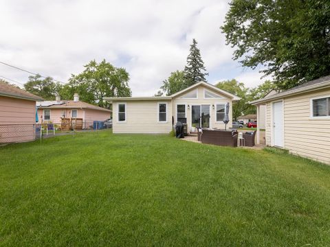 Tiny photo for 1649 Park Avenue, Hanover Park, IL 60133 (MLS # 12488421)