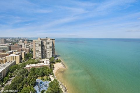 Tiny photo for 6171 N Sheridan Road #2404, Chicago, IL 60660 (MLS # 12564342)