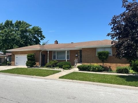 Photo of 12764 S Ada Street, Calumet Park, IL 60827 (MLS # 12642303)