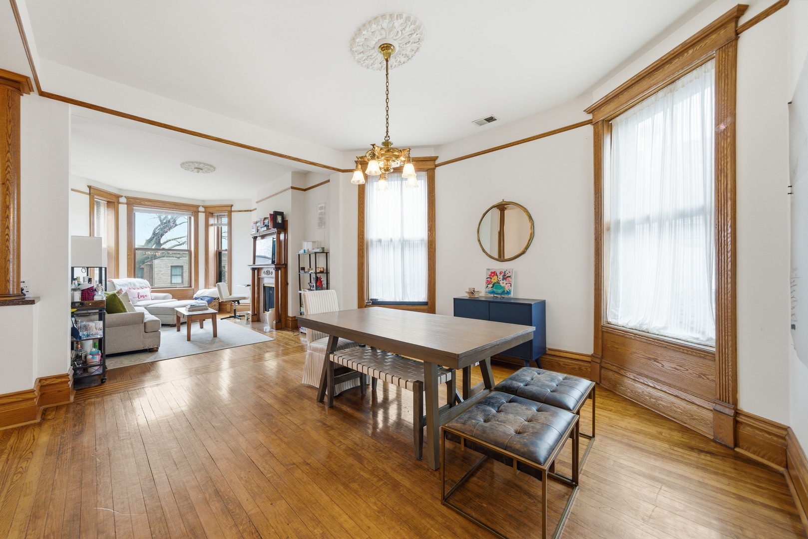 849 W NEWPORT Avenue 3