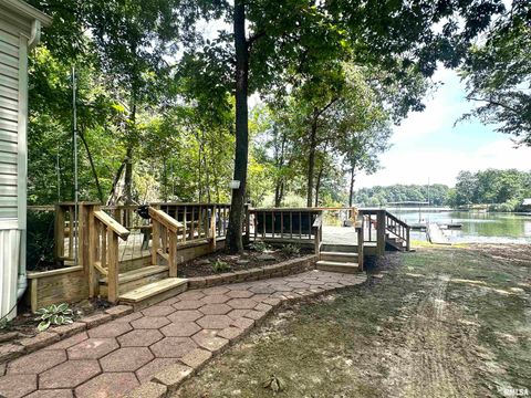 Tiny photo for 2030 Gierten Road, Centralia, IL 62801 (MLS # EB459205)