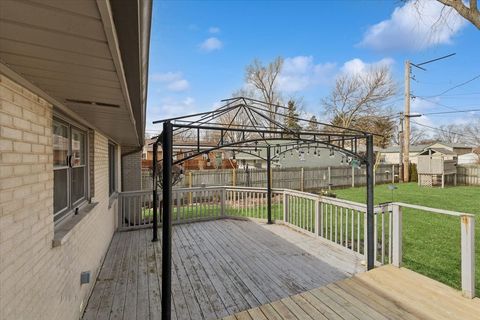 Tiny photo for 4804 Rose Street, Crystal Lake, IL 60014 (MLS # 12577735)