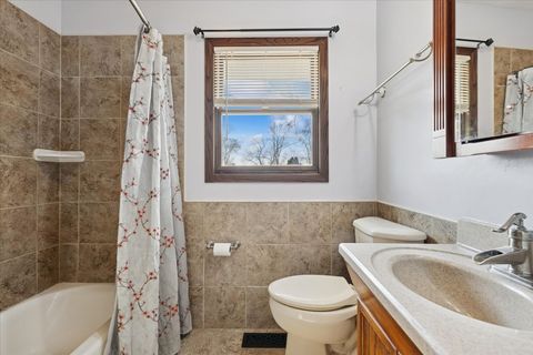 Tiny photo for 4804 Rose Street, Crystal Lake, IL 60014 (MLS # 12577735)