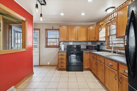 Tiny photo for 4804 Rose Street, Crystal Lake, IL 60014 (MLS # 12577735)