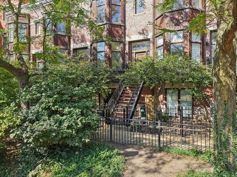 1341 S Indiana Avenue D Chicago IL 60605