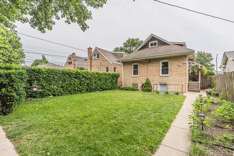 Tiny photo for 5830 N NAGLE Avenue, Chicago, IL 60646 (MLS # 12698656)