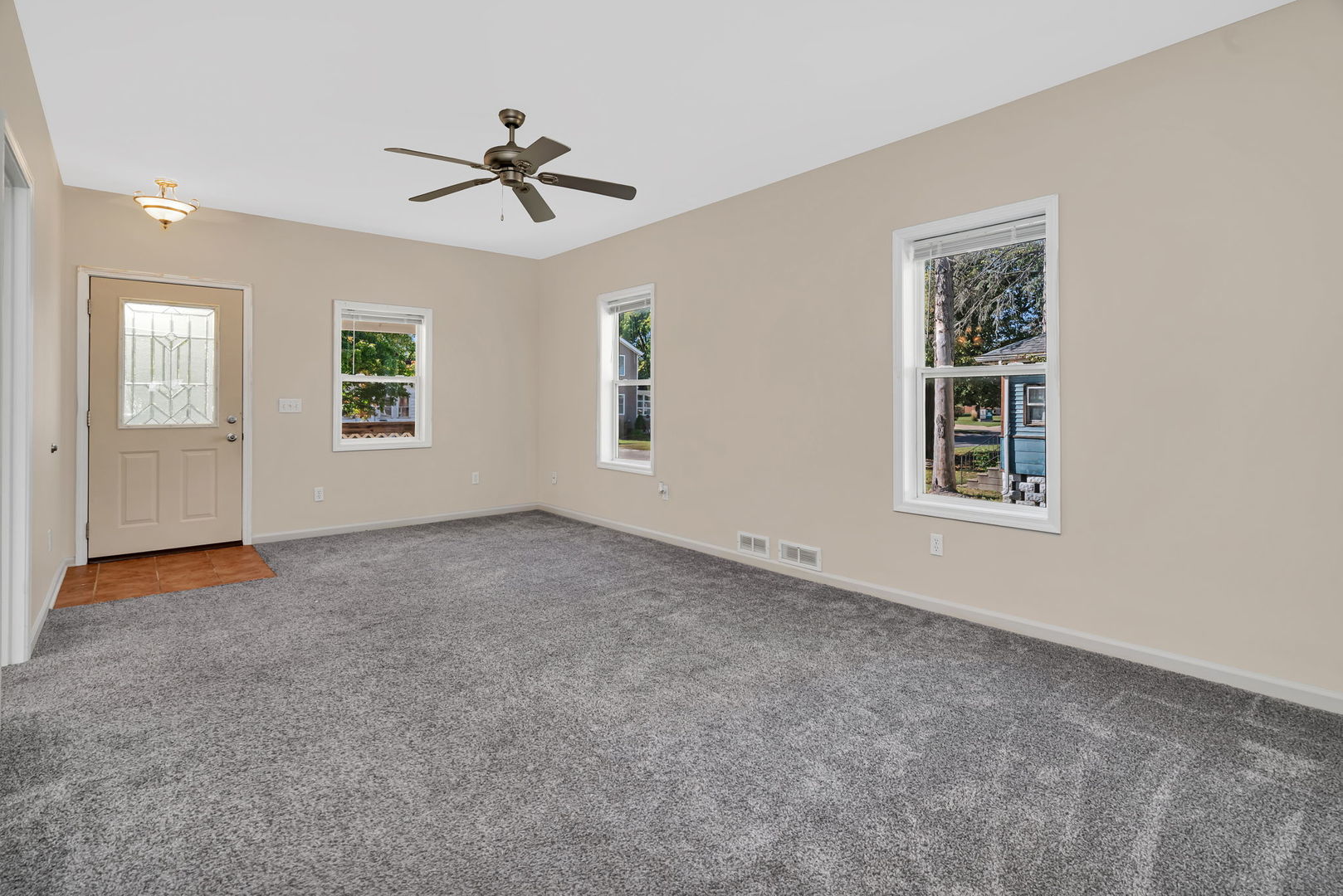 212 E Chippewa Street