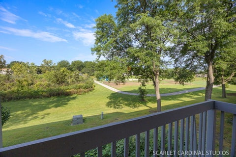 Tiny photo for 1344 S Lorraine Road #F, Wheaton, IL 60189 (MLS # 12749727)