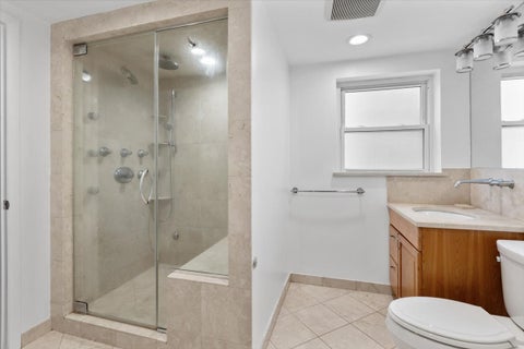 Tiny photo for 5768 N Lacey Avenue, Chicago, IL 60646 (MLS # 12762848)