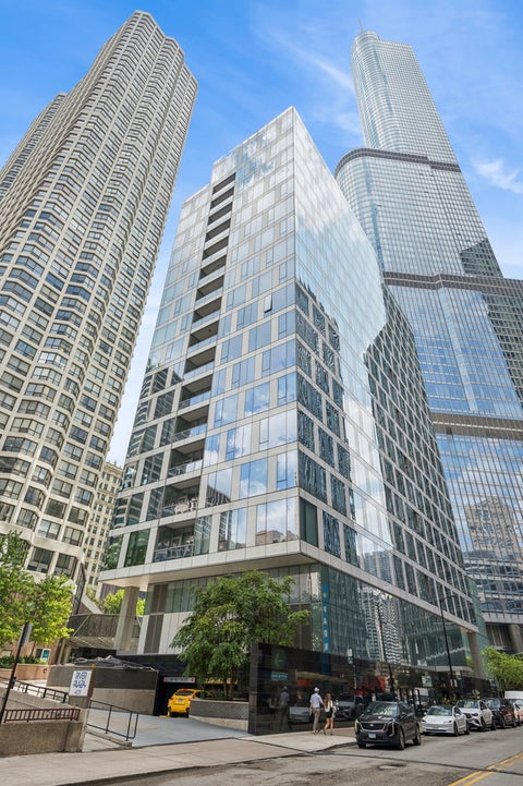 Photo of 403 N Wabash Avenue #3A, Chicago, IL 60611 (MLS # 12711390)