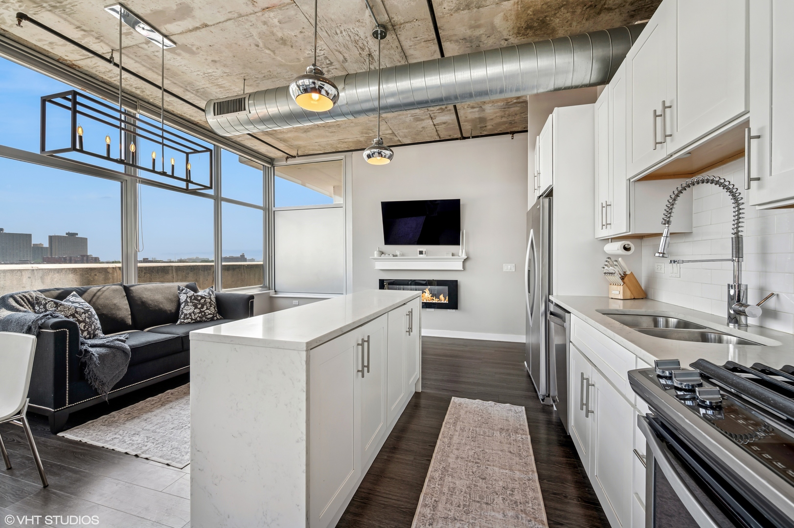 50 E 16th Street 609