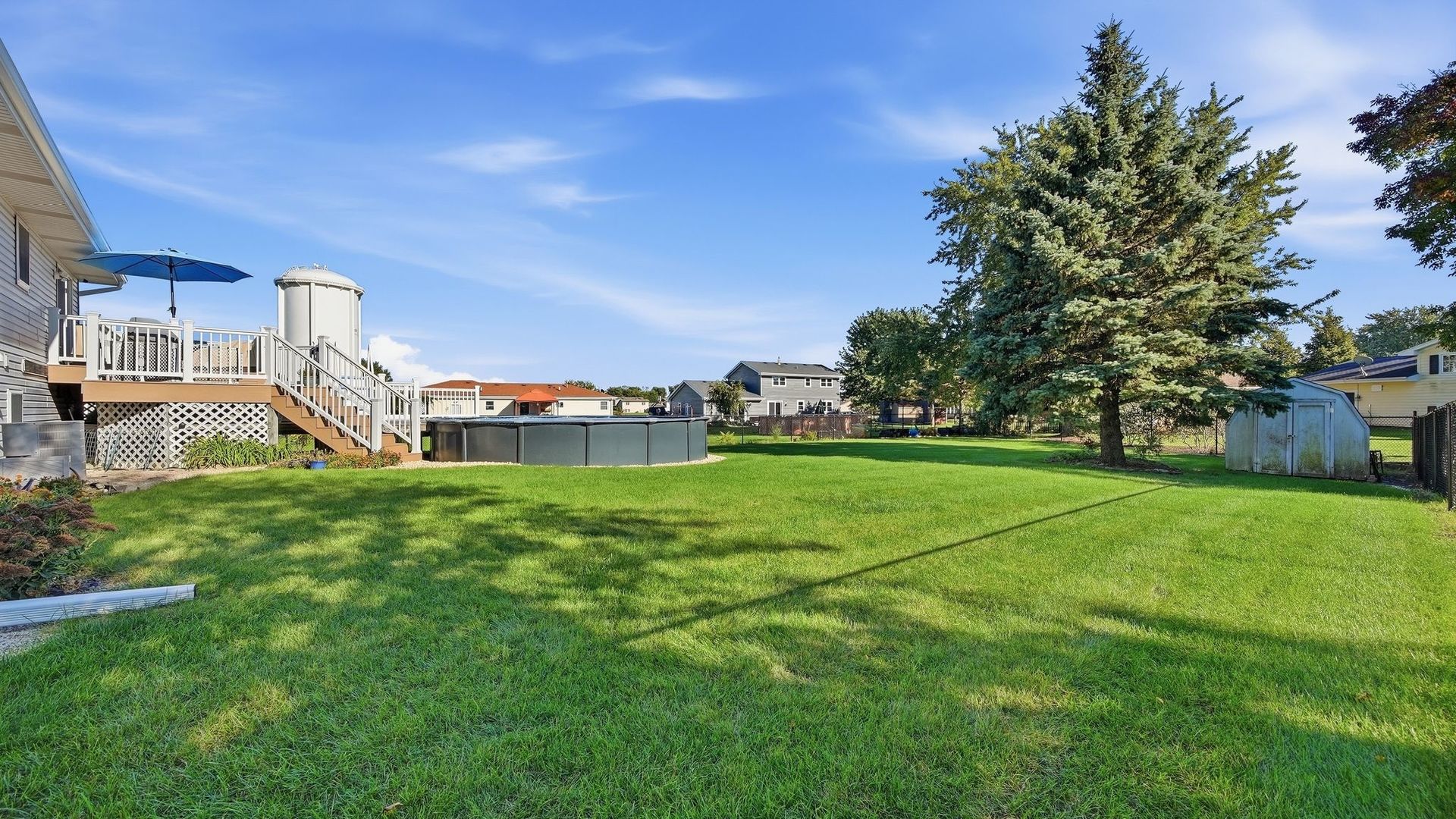 717 Lake Court