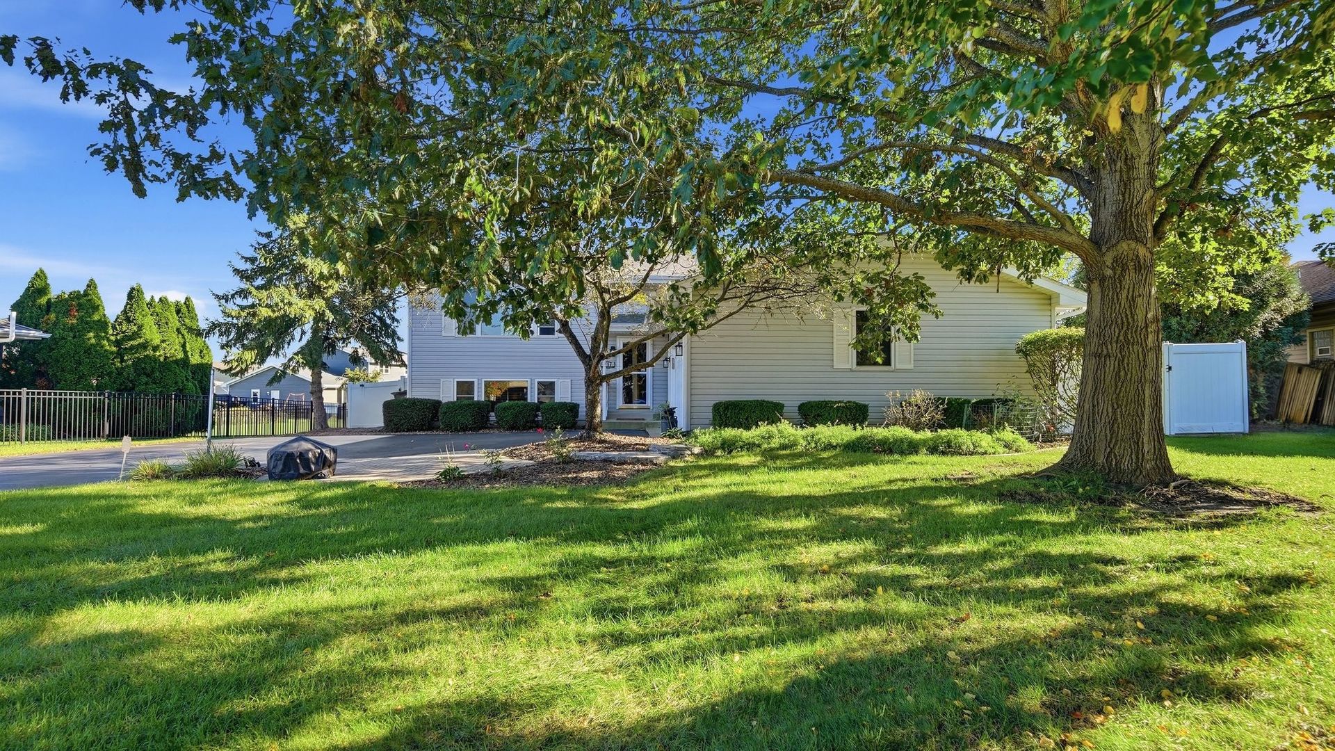 717 Lake Court