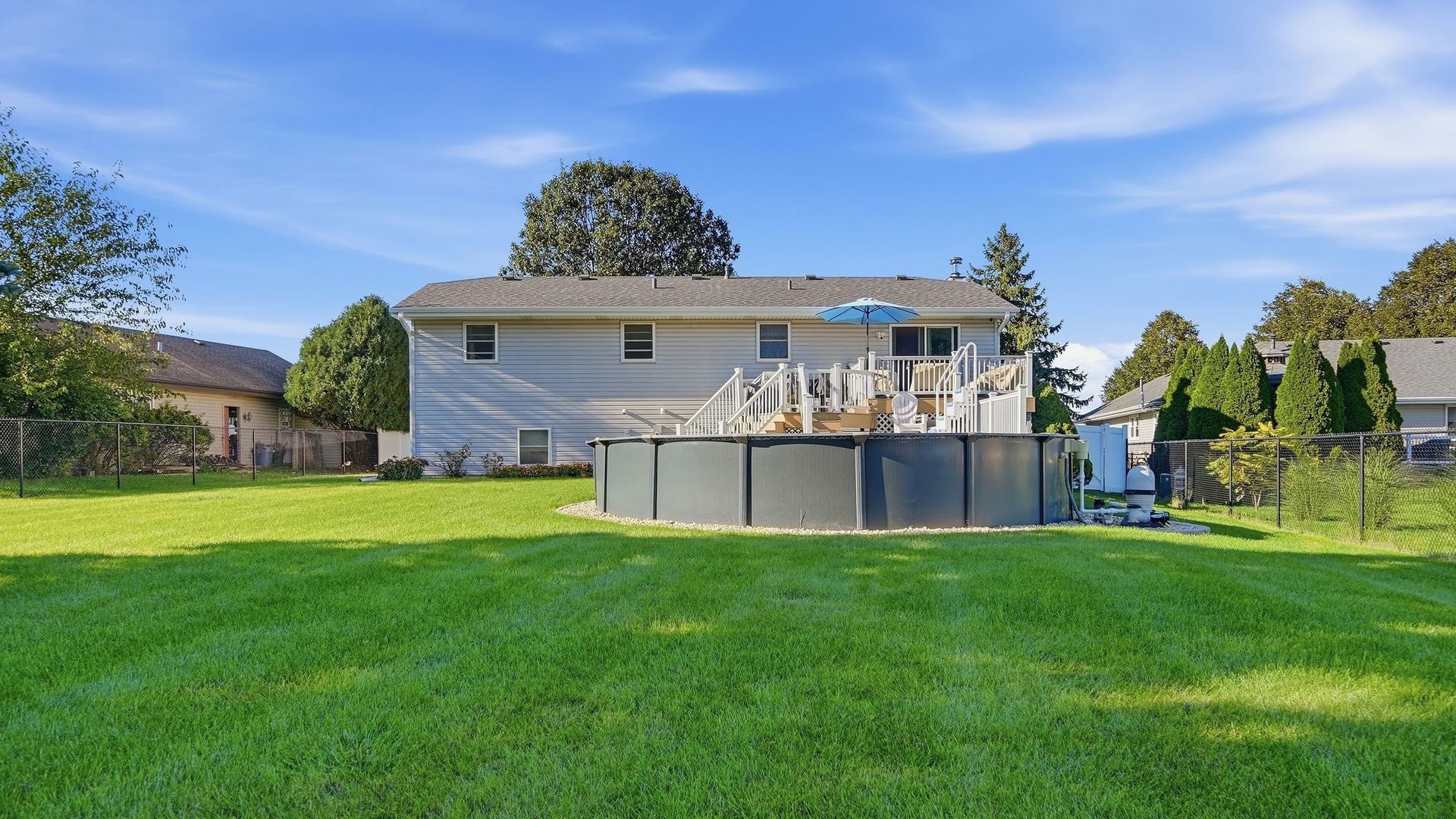 717 Lake Court