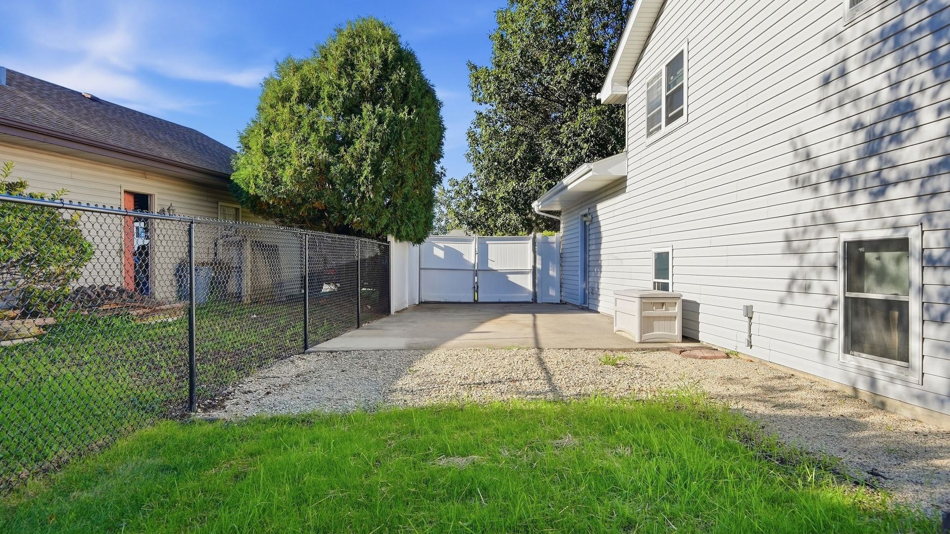 717 Lake Court