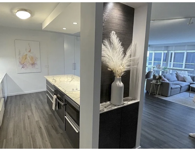 340 W Diversey Parkway 2319