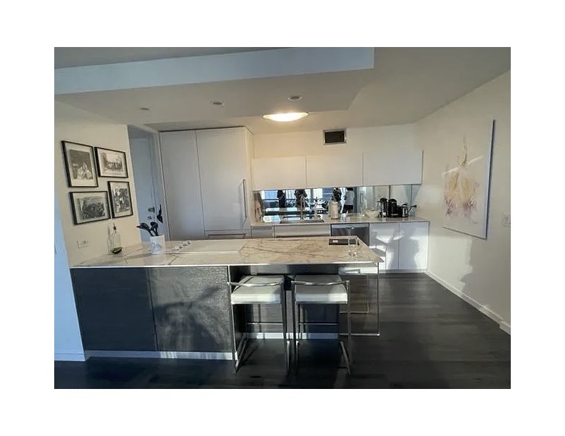 340 W Diversey Parkway 2319