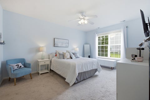 Tiny photo for 635 N Falls Circle, Pingree Grove, IL 60140 (MLS # 12730366)