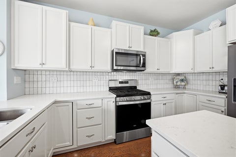 Tiny photo for 635 N Falls Circle, Pingree Grove, IL 60140 (MLS # 12730366)