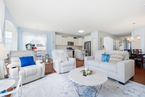 Tiny photo for 635 N Falls Circle, Pingree Grove, IL 60140 (MLS # 12730366)
