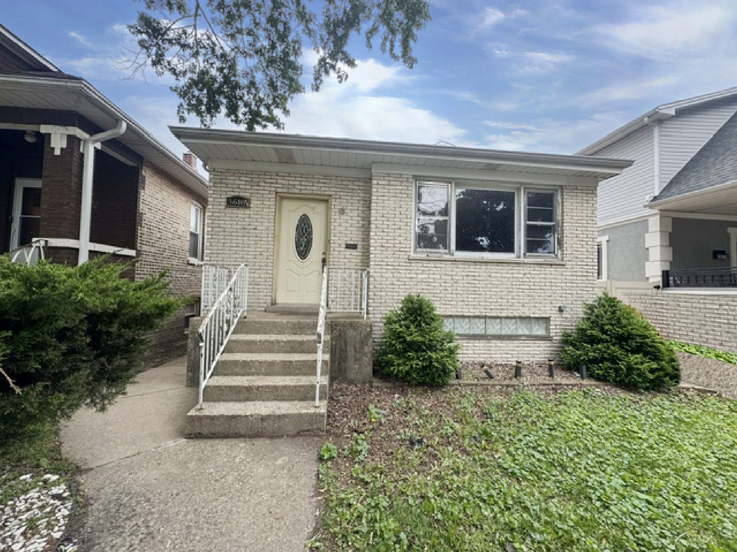 Properties 1 3618 1/2 Gunderson Avenue