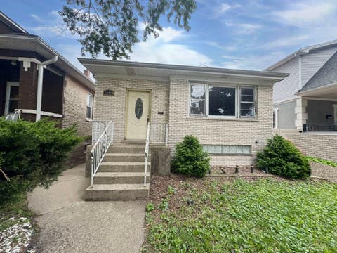 Tiny photo for 3618 1/2 Gunderson Avenue, Berwyn, IL 60402 (MLS # 12658442)