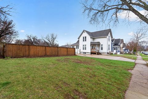 Tiny photo for 1210 Fairview Avenue, Rockford, IL 61101 (MLS # 12618718)