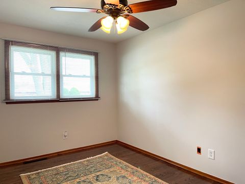 Tiny photo for 547 Hemlock Lane, Bradley, IL 60915 (MLS # 12442026)