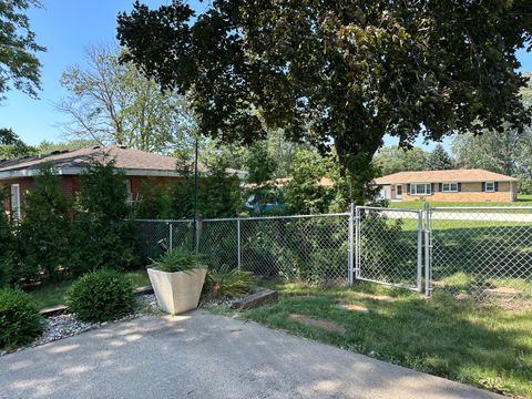 Tiny photo for 547 Hemlock Lane, Bradley, IL 60915 (MLS # 12442026)