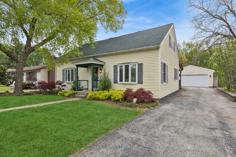 Tiny photo for 366 Poplar Street, Crystal Lake, IL 60014 (MLS # 12632536)