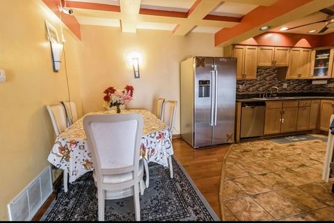 Tiny photo for 711 TIPPERARY Court W #2D, Schaumburg, IL 60193 (MLS # 12484621)