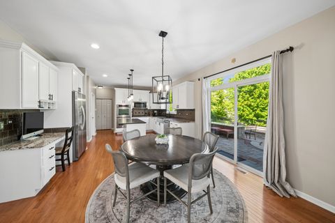 Tiny photo for 1133 Verona Ridge Drive, Aurora, IL 60506 (MLS # 12660460)