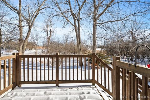 Tiny photo for 103 Locksley Drive, Streamwood, IL 60107 (MLS # 12557911)