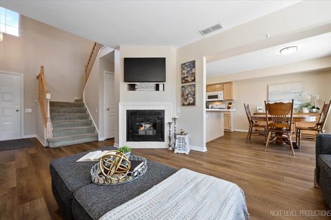 Tiny photo for 103 Locksley Drive, Streamwood, IL 60107 (MLS # 12557911)