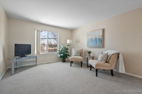 Tiny photo for 103 Locksley Drive, Streamwood, IL 60107 (MLS # 12557911)