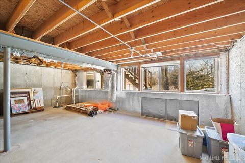 Tiny photo for 103 Locksley Drive, Streamwood, IL 60107 (MLS # 12557911)