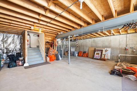 Tiny photo for 103 Locksley Drive, Streamwood, IL 60107 (MLS # 12557911)