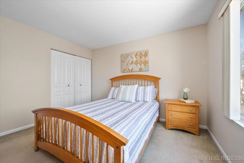 Tiny photo for 103 Locksley Drive, Streamwood, IL 60107 (MLS # 12557911)