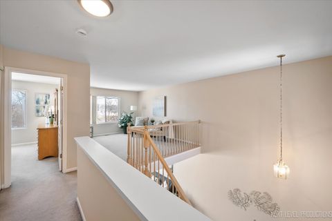 Tiny photo for 103 Locksley Drive, Streamwood, IL 60107 (MLS # 12557911)